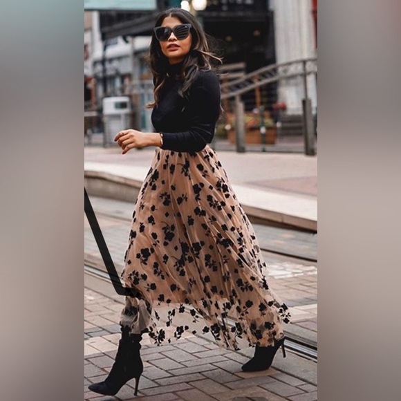 New Floral Print Mesh Lined Overlay Camel Caramel Tan Skirt Midi Maxi Black NWT - Picture 3 of 16